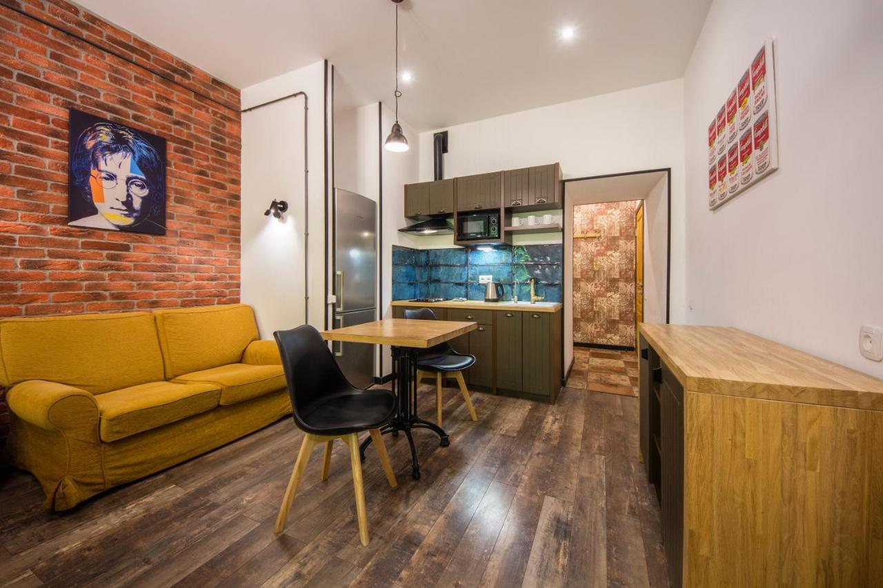 Loft Design Apartments On Desyatynnyi Ln, 7 Kyiv Exterior foto